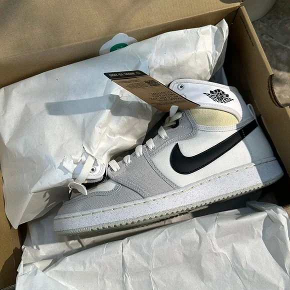 Air Jordan 1 KO High 'Grey Fog' - Picture 3 of 17